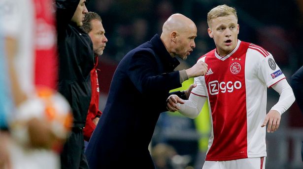 Sợ HLV mới, cầu thủ MU liên hệ Van de Beek để hỏi về Erik ten Hag