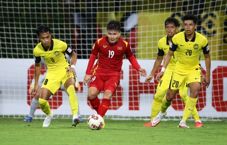 Malaysia gặp 'chuyện dở khóc dở cười' sau AFF Cup