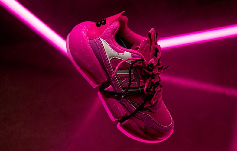 New Balance hợp tác cùng Jaden Smith ra mắt phiên bản Thinking Pink của mẫu Vision Racer