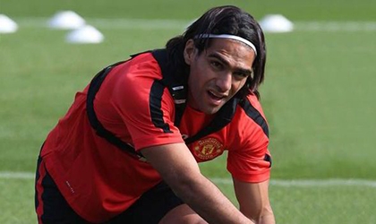 Man Utd thông báo tình hình chấn thương của Falcao