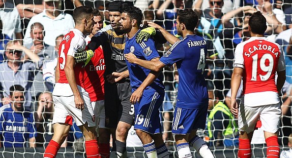 Chelsea 2-0 Arsenal: Tâm điểm trọng tài