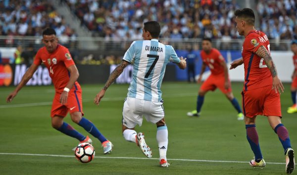 VIDEO: Di Maria mở tỷ số cho Argentina