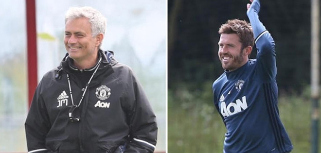 Sau 1 tuần luyện tập, Carrick bất ngờ về Mourinho