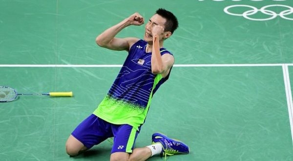 VIDEO: Lee Chong Wei đánh bại Lin Dan ở bán kết Olympic Rio