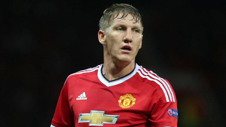 Schweinsteiger lật bài ngửa với HLV Mourinho