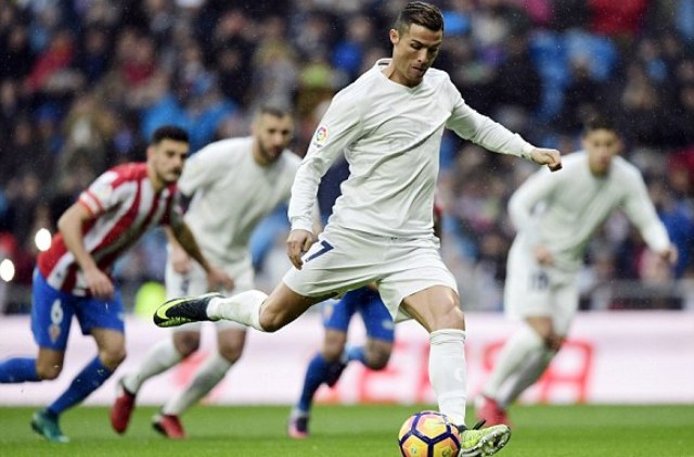 Video bàn thắng: Real Madrid 2-1 Sporting Gijon (Vòng 13 - La Liga)