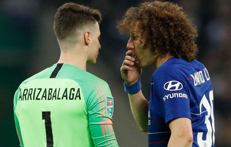 David Luiz phá vỡ sự im lặng sau vụ Kepa phản đối Sarri 