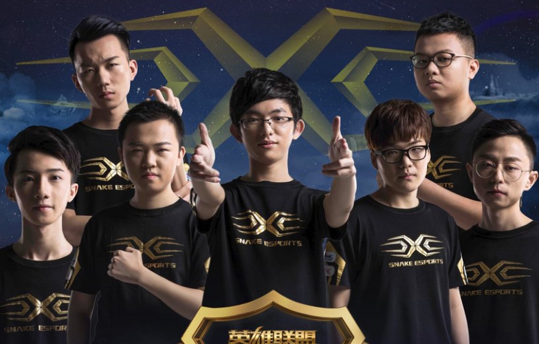 SofM được Snake Esports giao toàn quyền chuyển nhượng thành viên mới ở mùa giải 2019