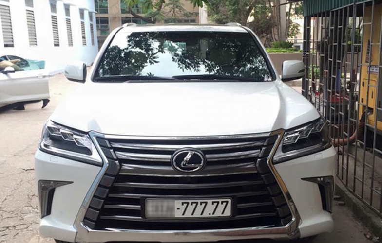 Lexus LX 570 biển “ngũ quý 7” gây tai nạn nghiêm trọng tại Hà Nội