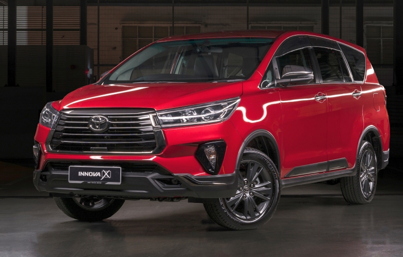 Toyota Innova 2021 đẹp long lanh ra mắt khiến Xpander lo “sốt vó”