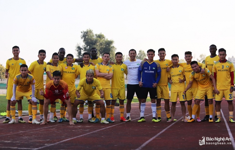 Danh sách cầu thủ CHÍNH THỨC dự V.League 2019