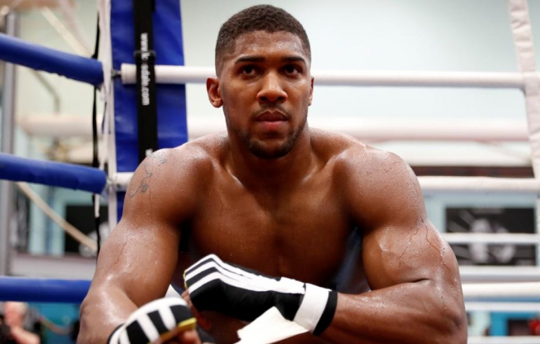 Đối thủ dương tính chất cấm, Anthony Joshua ráo riết tìm người thay thế