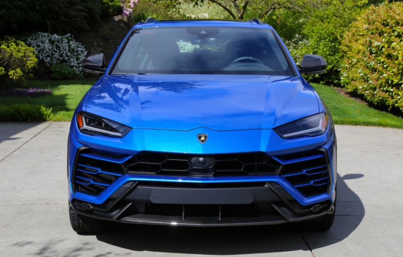 Hàng nghìn xe Lamborghini Urus bị triệu hồi vì lý do cháy nổ