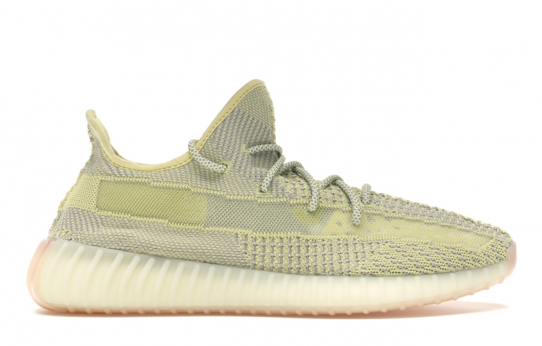 Adidas tung thêm 2 mẫu Yeezy Boost 350 V2 với giá từ 220 USD