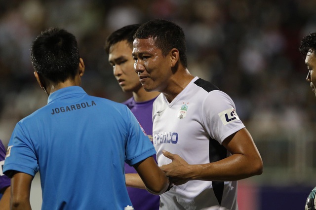 Vì sao Kiatisak loại 'nhà vô địch AFF Cup' khỏi kế hoạch nâng tầm HAGL?