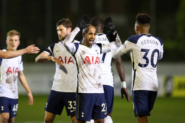 Tottenham nhấn chìm đội bóng tí hon trong cơn mưa bàn thắng