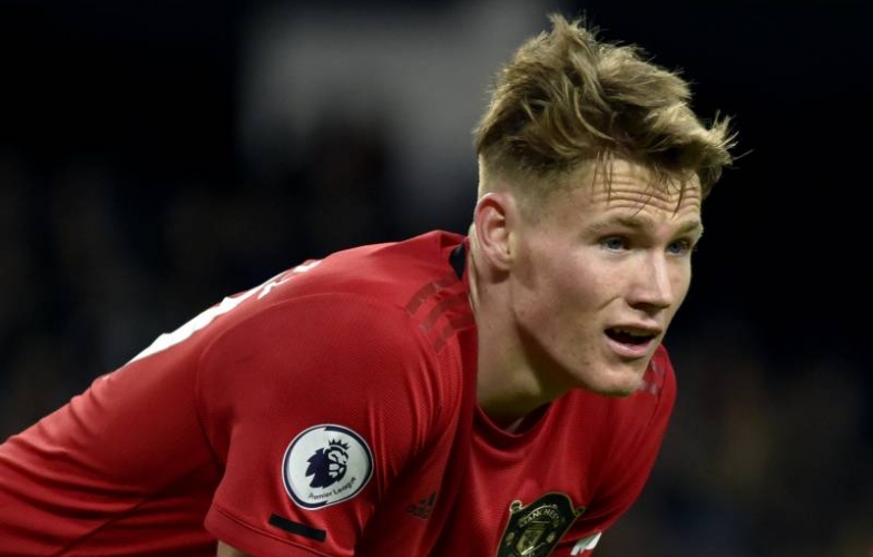 Fan MU đem McTominay ra 'dọa' Chelsea