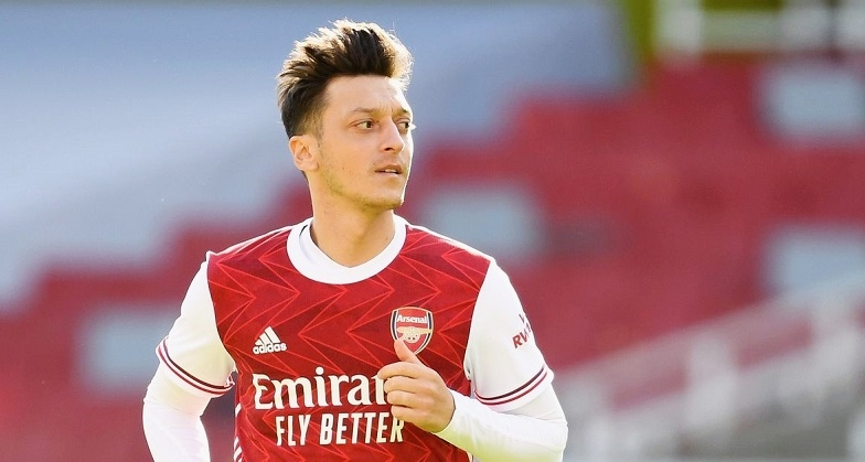 Ozil chỉ đích danh bến đỗ tiếp theo