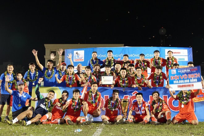 U21 Viettel 'vô đối' giải U21 QG, bái phục thầy Park