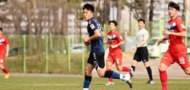 Xuân Trường lập cú đúp trong màu áo Incheon United