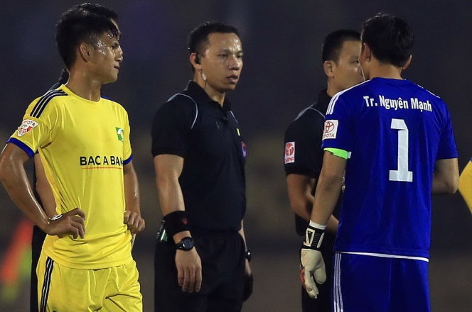 Trọng tài V-League, bong da v-league,trọng tài Nguyễn Trung Kiên, tin tuc bong da viet nam,v-league,v-league 2017,slna, 