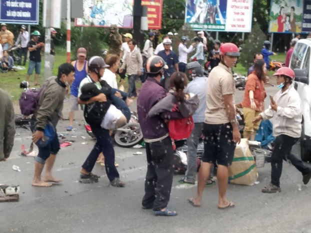 Tai nạn tại Bến Lúc, Container đâm liên hoàn Bến Lức, Container đâm liên hoàn,