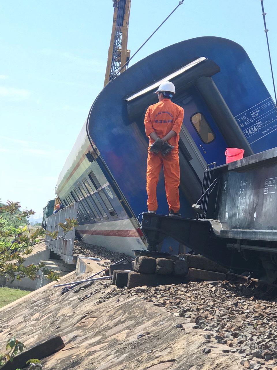 Tàu SE1 trật bánh, Sự cố tàu SE1 trật bánh, tàu lật bánh tại Bình Thuận,