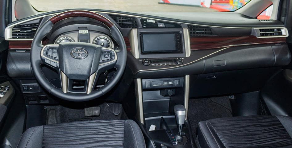 Nội thất xe Toyota Innova 2020