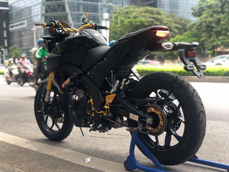 chi tiet Yamaha MT 15 tai dai ly