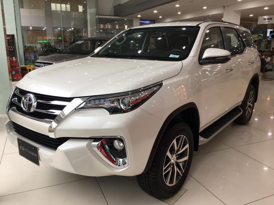 gia xe Toyota Fortuner