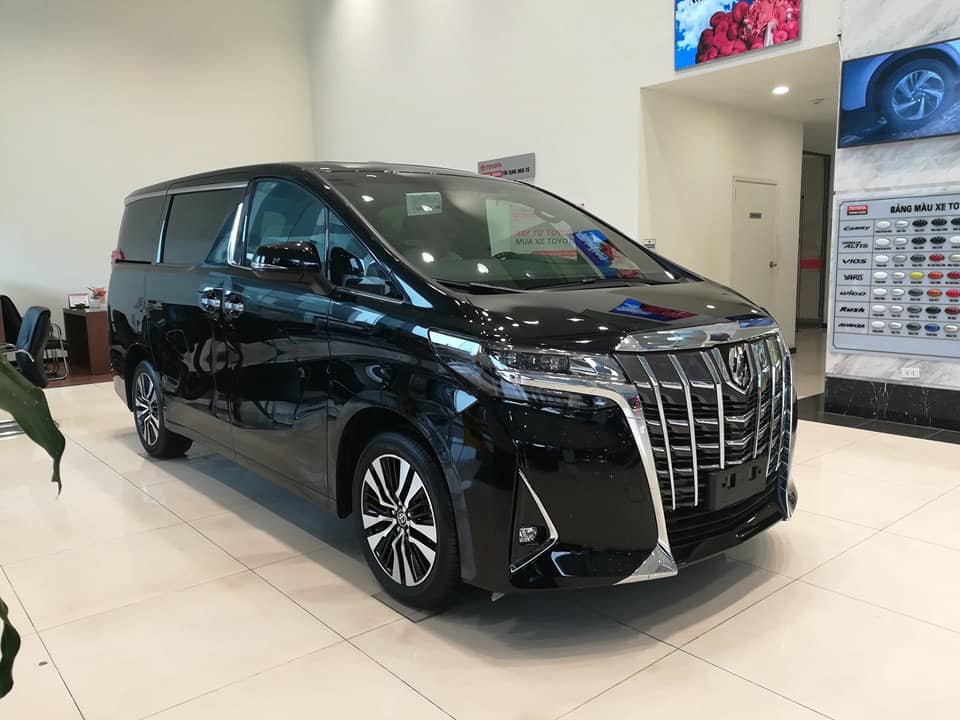 Toyota Alphard 