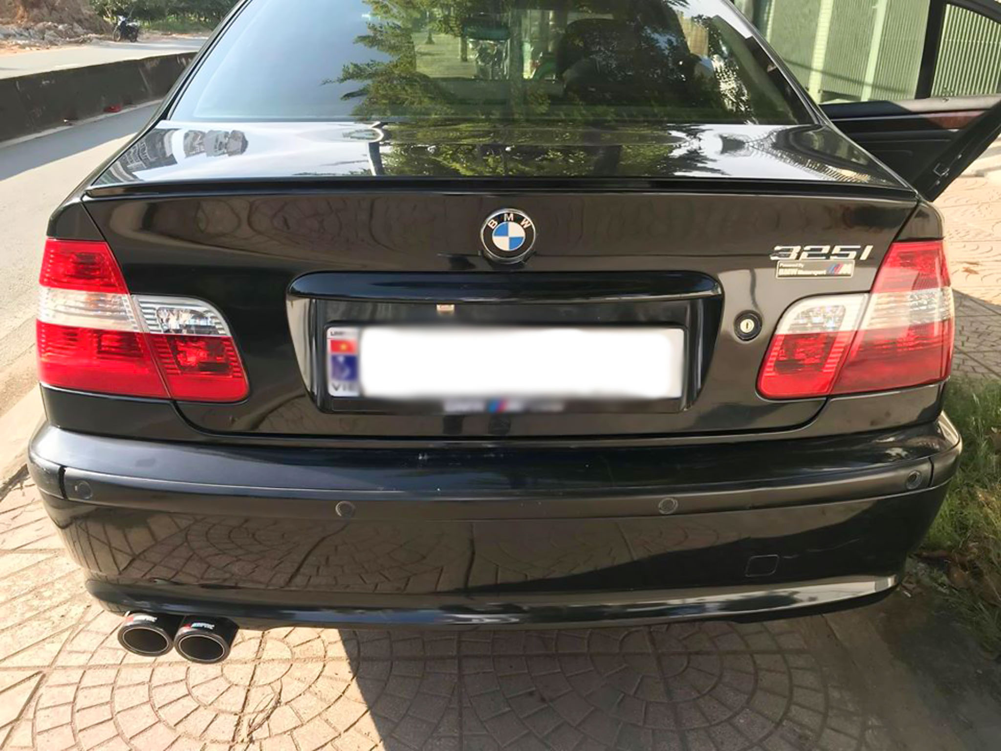 BMW 325i