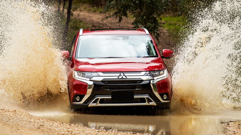 Vận hành Mitsubishi Outlander 2020