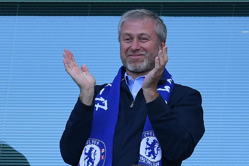 Chelsea, tỷ phú mua chelsea, tỷ phú fan mu, Jim Ratcliffe, Abramovich, Abramovich bán chelsea, tin chelsea, tin bong da