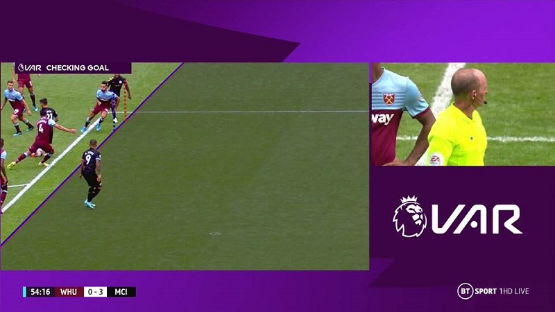 VAR, VAR Ngoại hạng Anh, VAR Premier League, những tình huống VAR sai sót, công nghệ VAR mới, MU, Man City, Arsenal, Ngoại hạng Anh