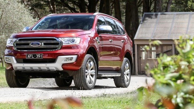 Mẫu xe Ford Everest có mức giảm mạnh, lên tới 134 triệu đồng.