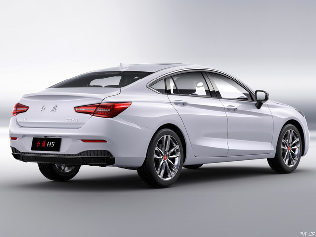 Hồng Kỳ H5, sedan Trung Quốc, ô tô Trung Quốc, xe Trung Quốc